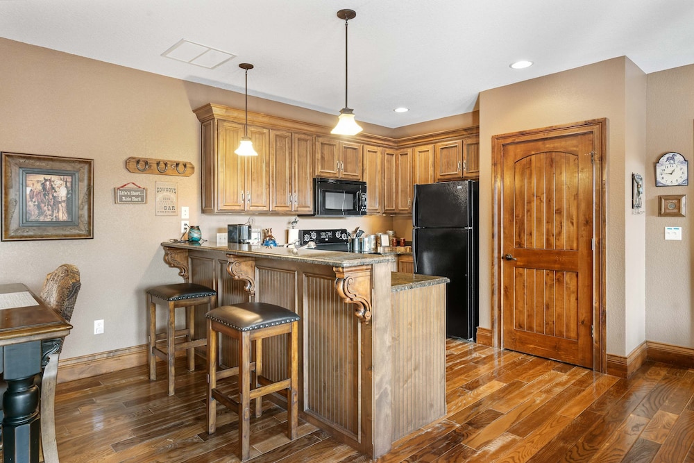 The Bunkhouse at Rock Canyon