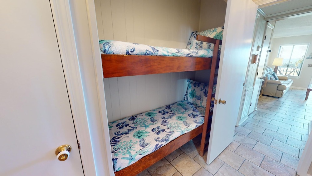 Beach Racquet B by Tybee Vacation Rentals