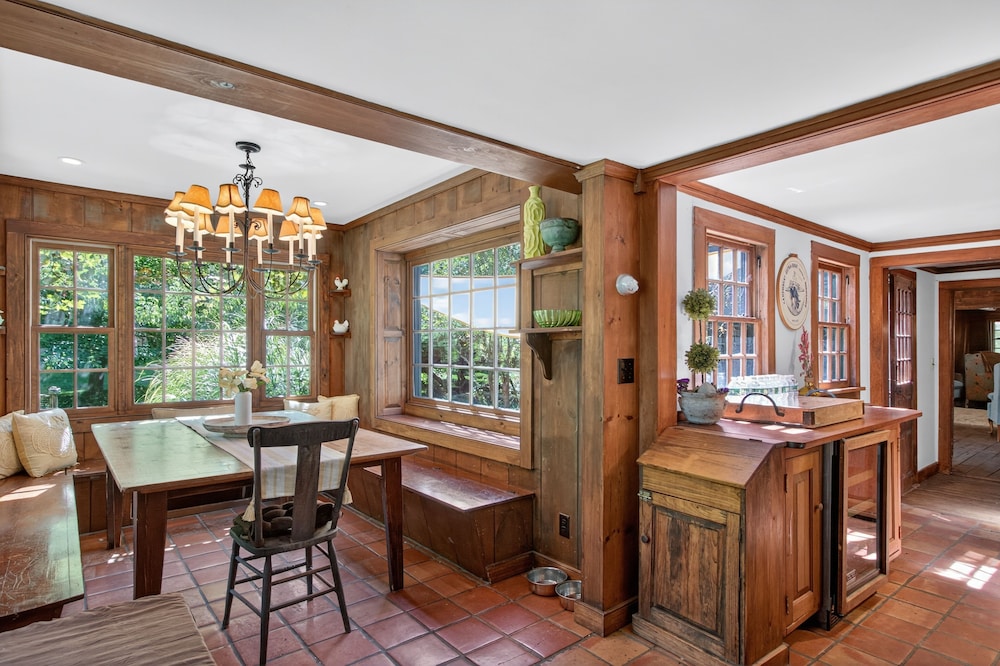 Storybook 330 Year Old Enchanting Estate 5 Bedroom Estate