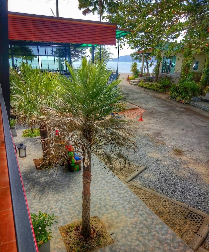 Laguna Resort