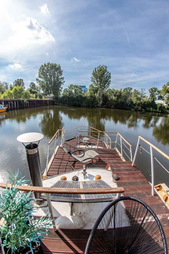 Prague Bay Houseboats