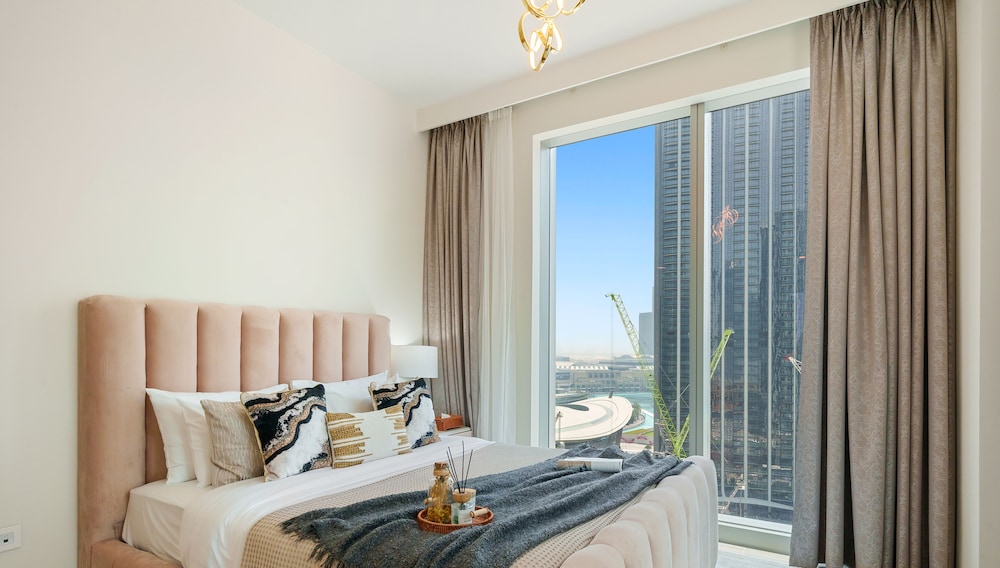Manzil - 3BR in Downtown with Burj View