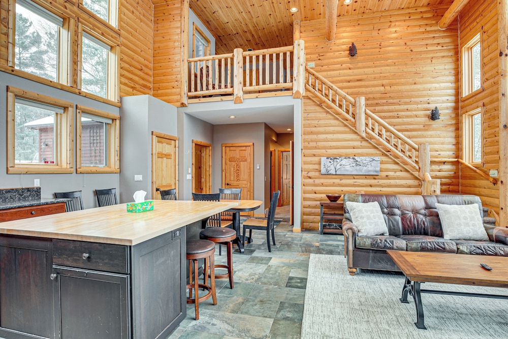 Lakefront Gem w/ Dock & Views in Lac Du Flambeau