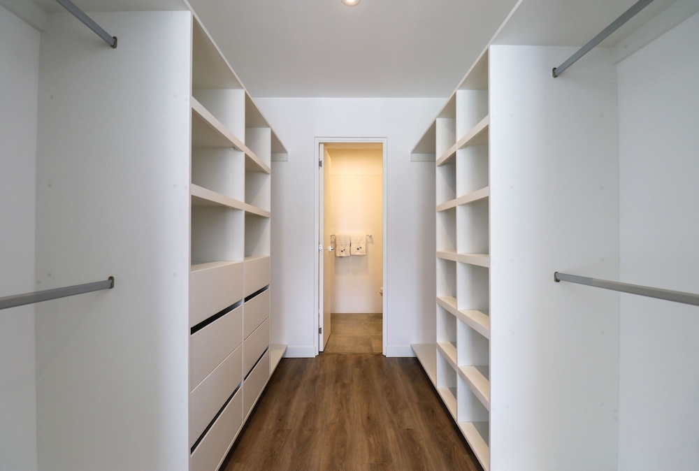 w Fabulous 2BR w Balcony in Miraflores