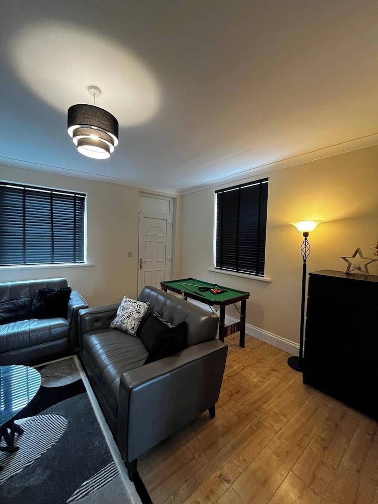 Durham, 3-beds, Sleeps 5 - Close to Uni & Centre
