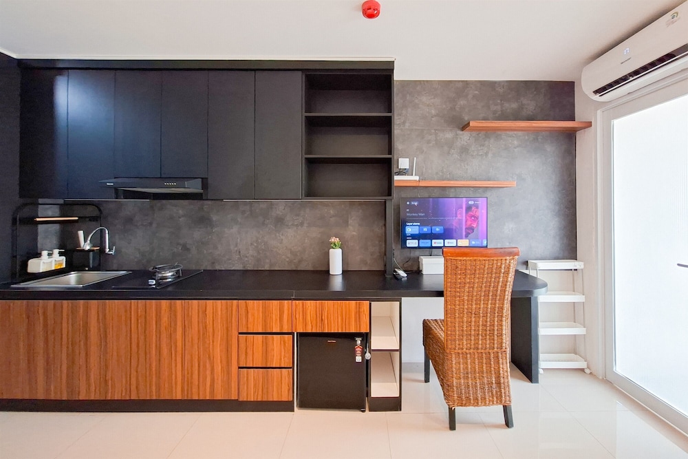 Minimalist Studio Apartment At Sudimara Forestwalk