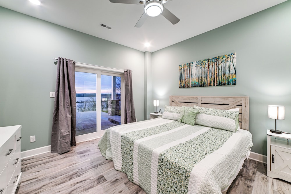 Massive Lake Views & Stunning Sunsets: Waverly Gem