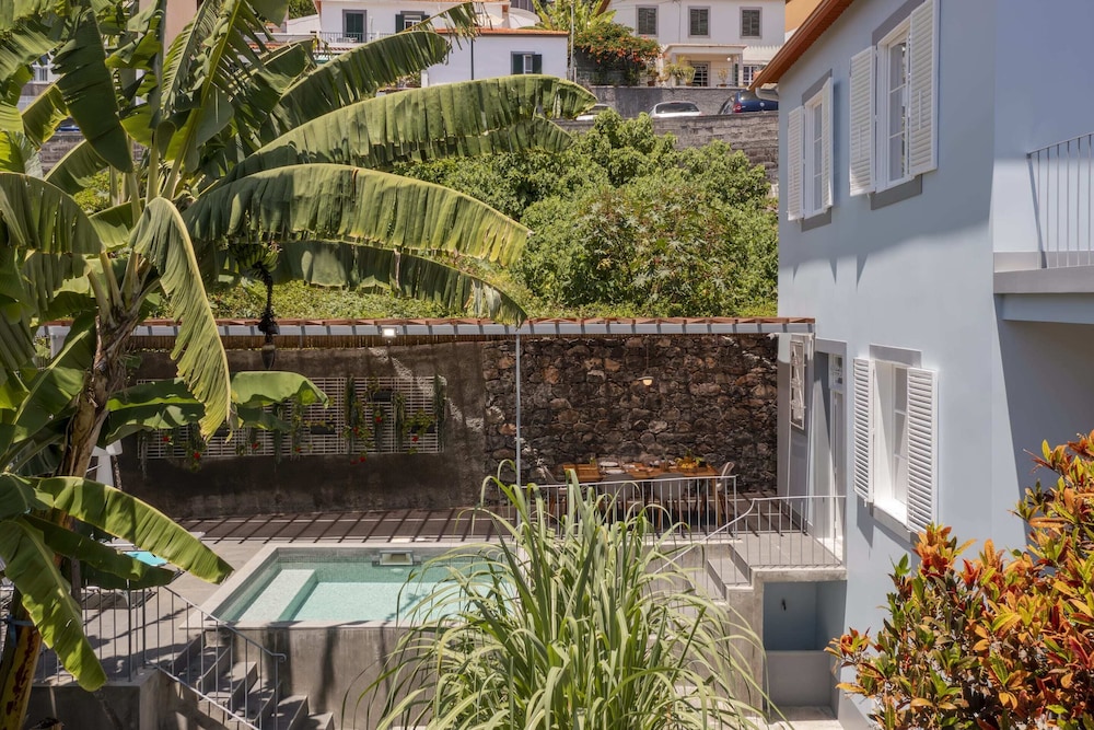 With Secret Garden and Pool - Villa Quebra Costas view 5