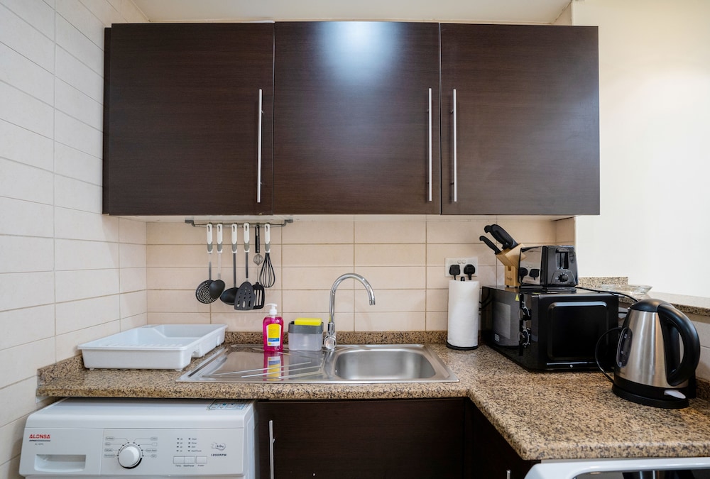 Tanin - Luxurious and Contemporary Studio in JLT Cluster R
