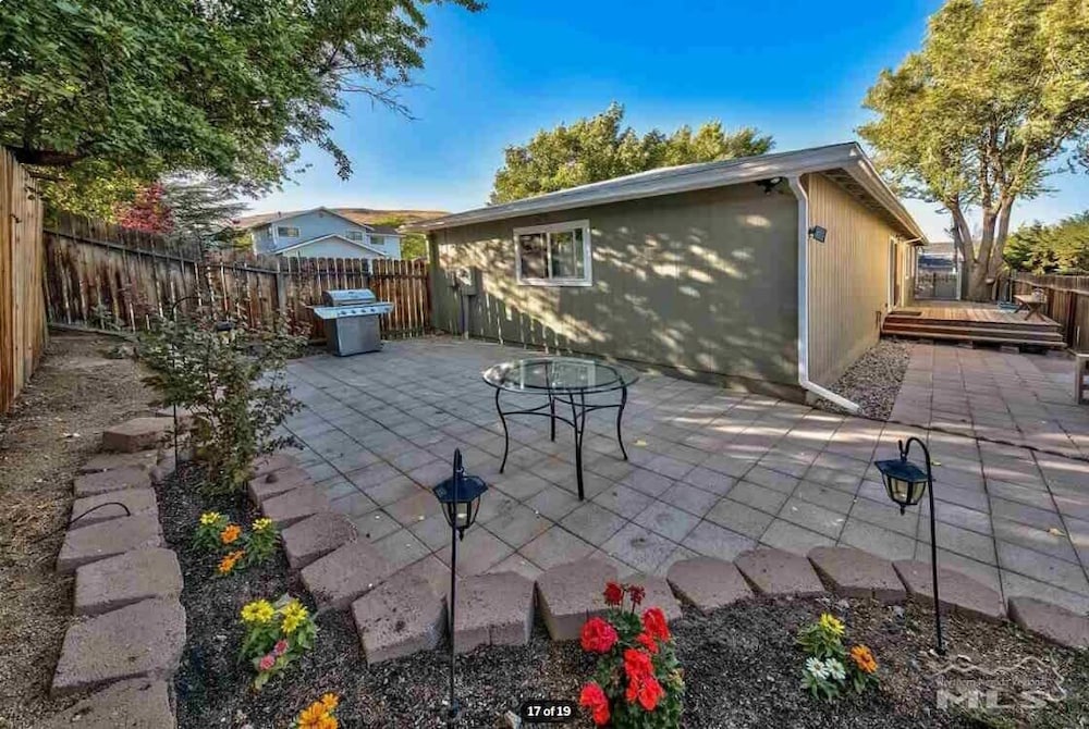Vibrant Boho Family Home 3 Bed Pet Friendly UNR