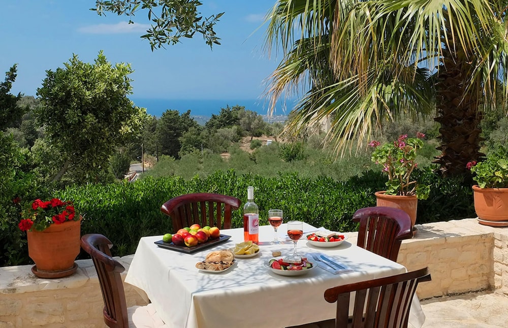 Villa Velanidia in Crete