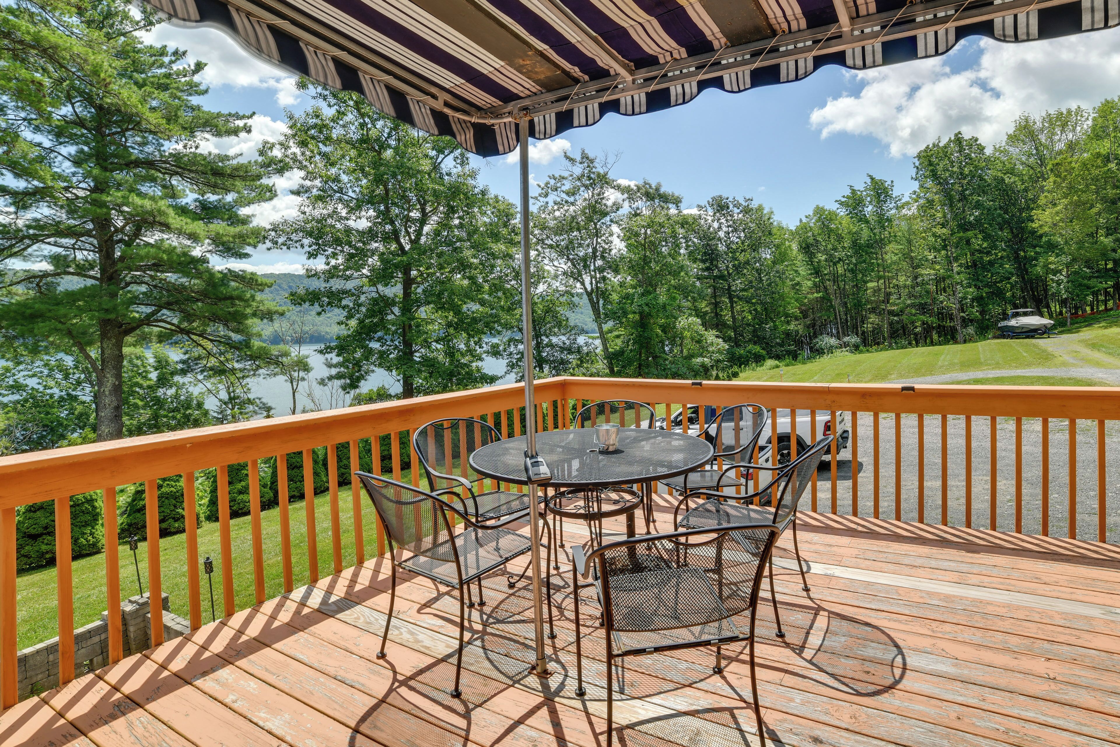 The Perch: Lakefront Cooperstown Apt