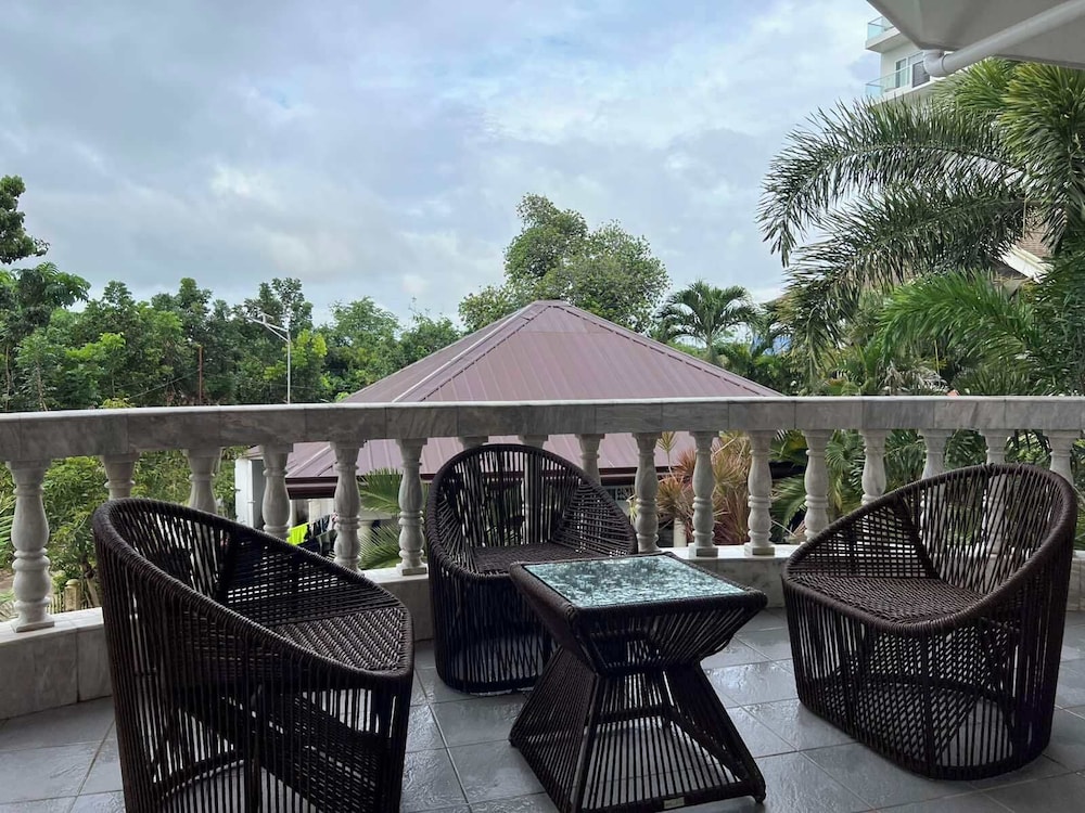 Panglao Pearl Premier White Sand Resort