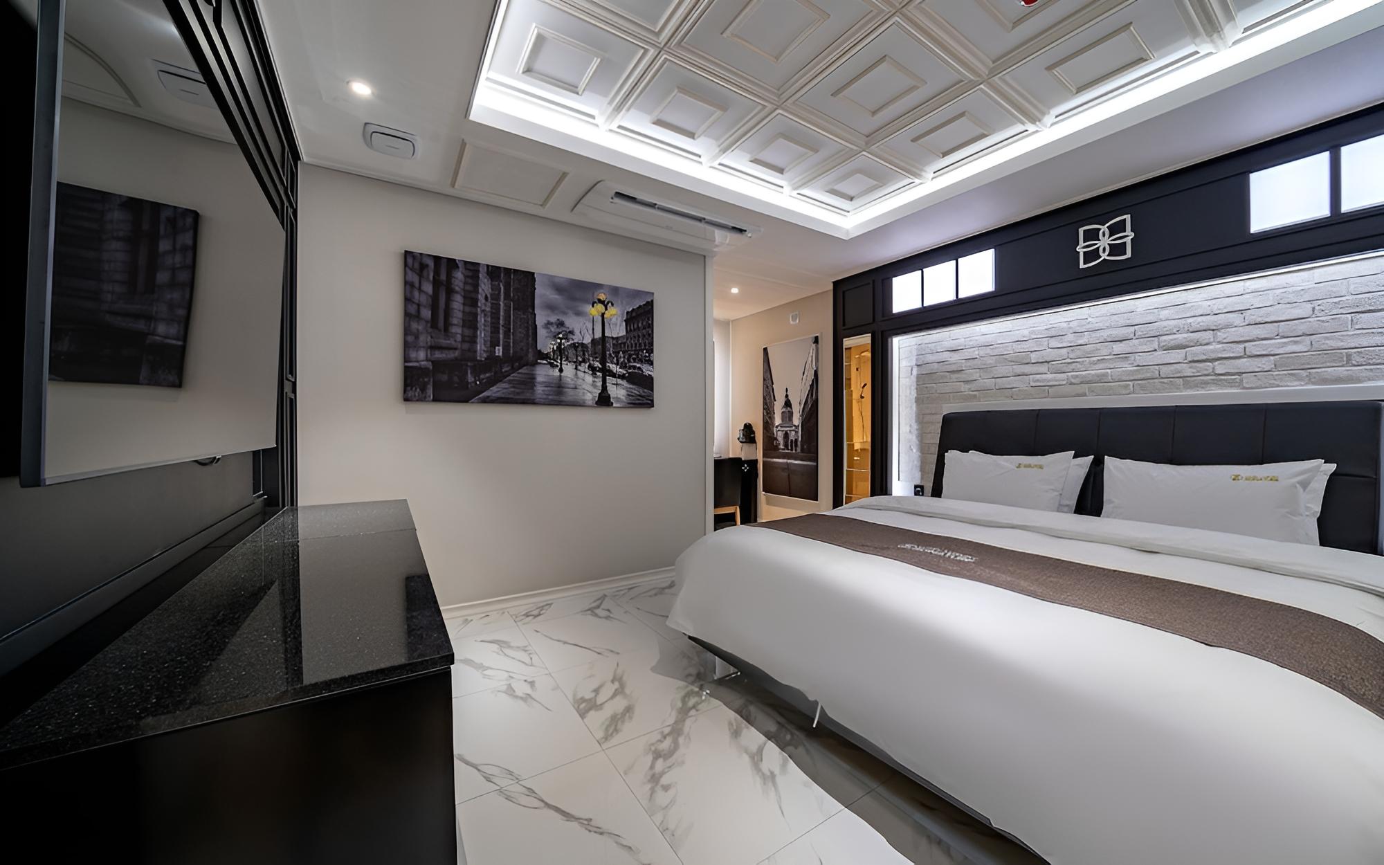 Goseong Luxury Hotel Signature view 3