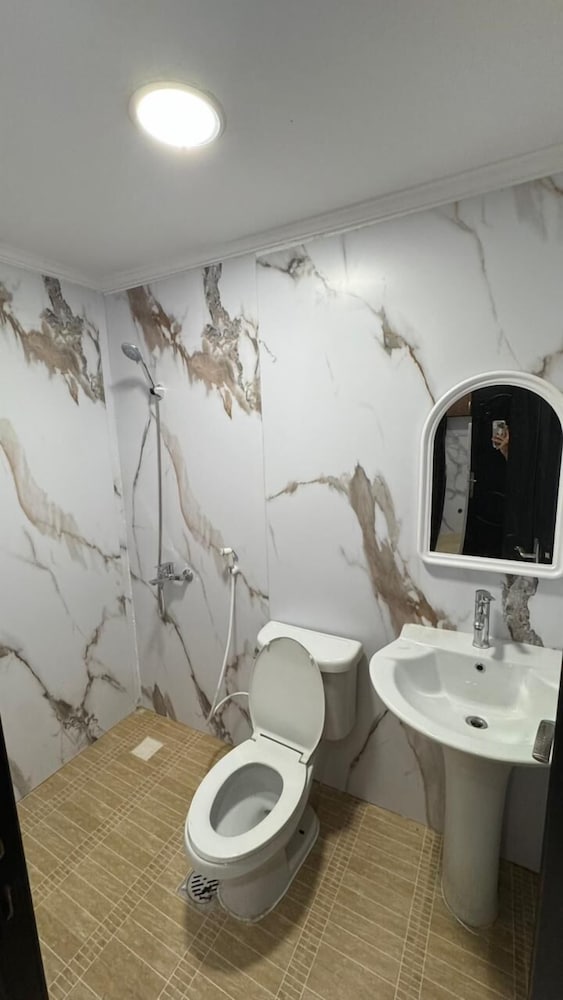 OrbitNet Suites Al Ulaya
