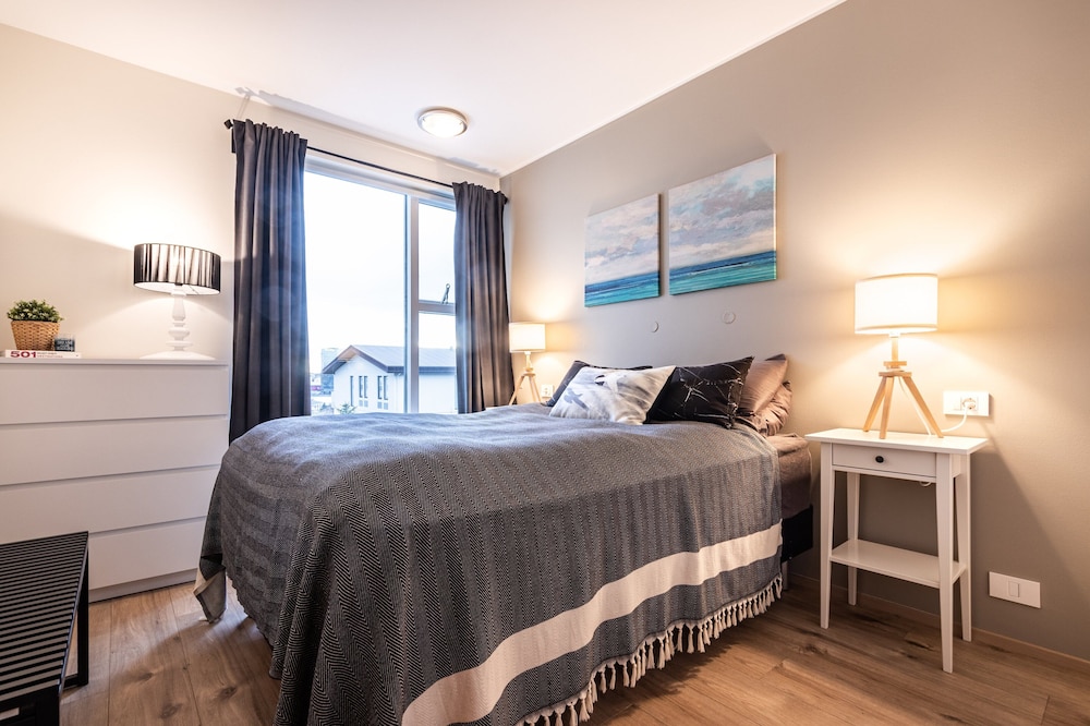 Apartment H62 view 5