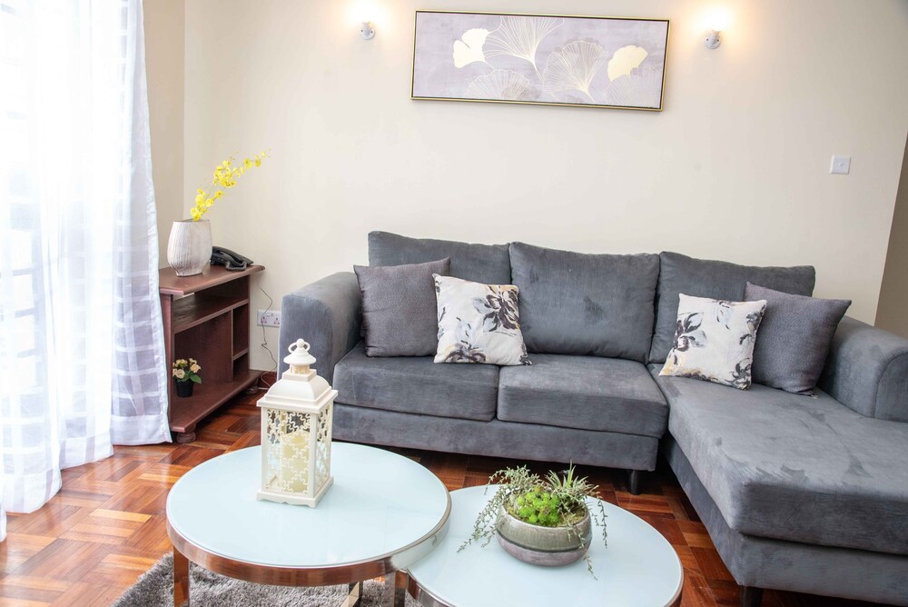 Sherry Homes Safari