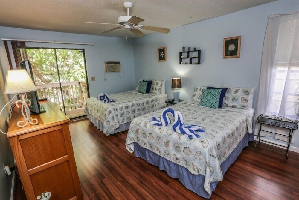 191 Anchorage Villa D view 5