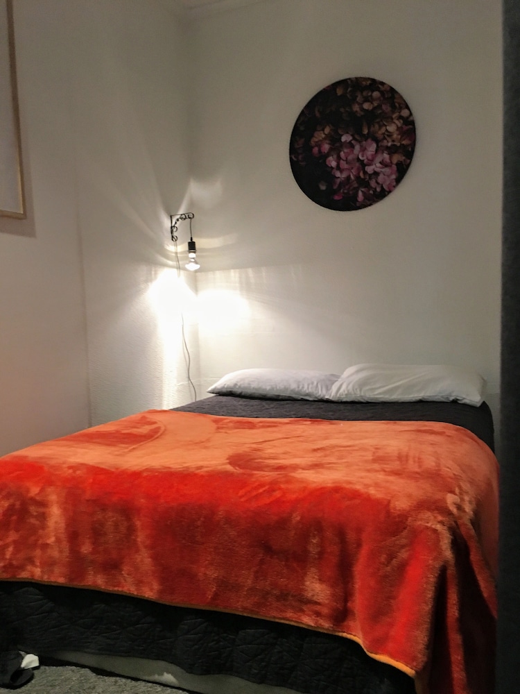 BoBs Hostel