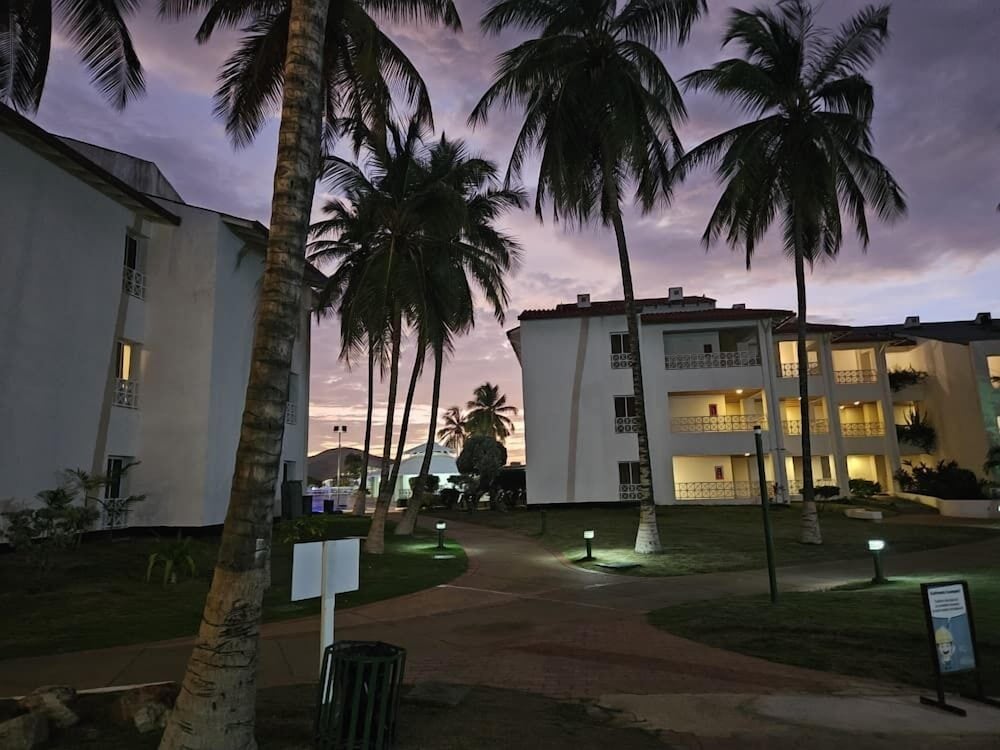 Hotel Maremares By Buddha Bar Beach
