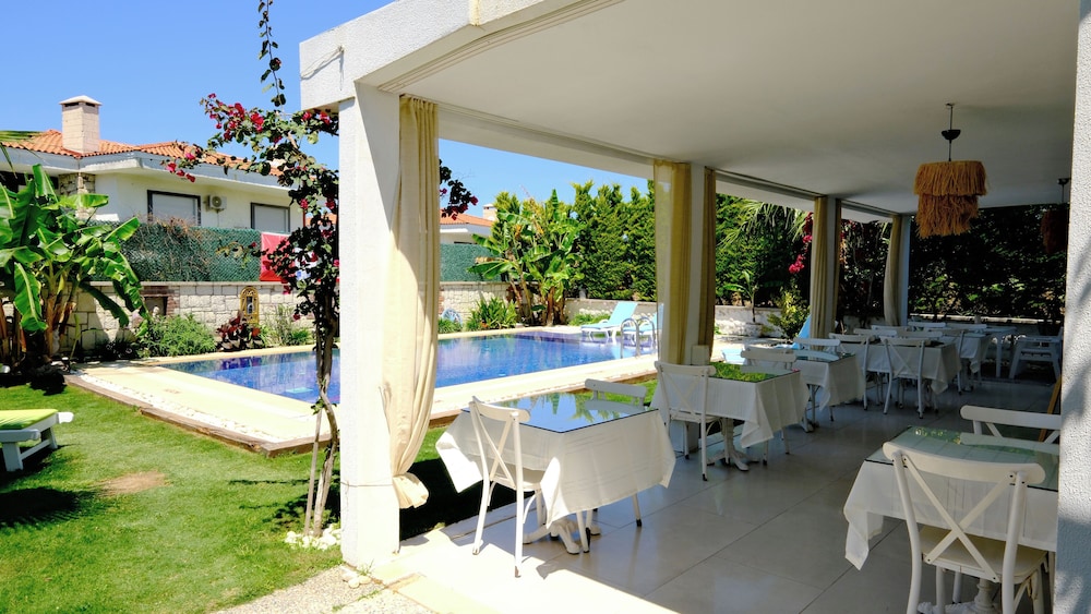 Lavinia Garden Alaçatı - Image 29