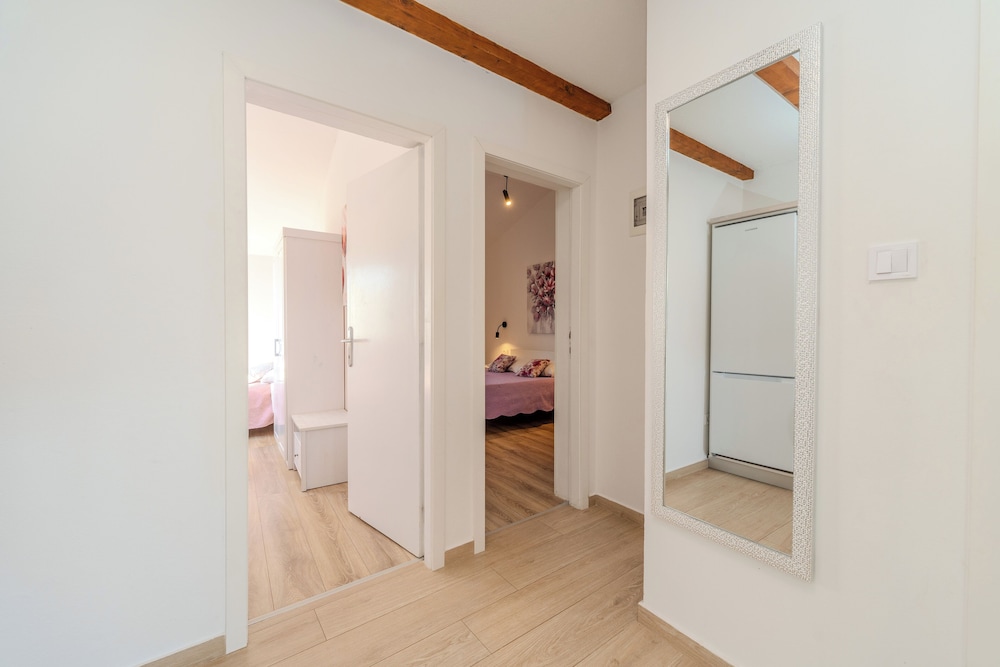 Apartments Batela