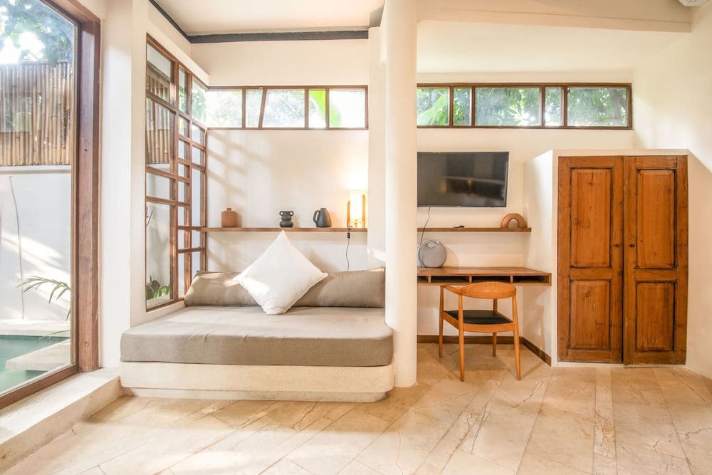BA Villa 10 2 BR Stylish 2-br Villa With Pool 800m Canggu Beach