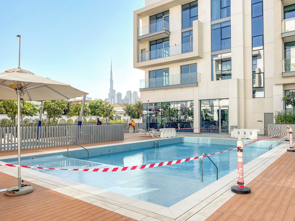 Silkhaus Canal Front Residence
