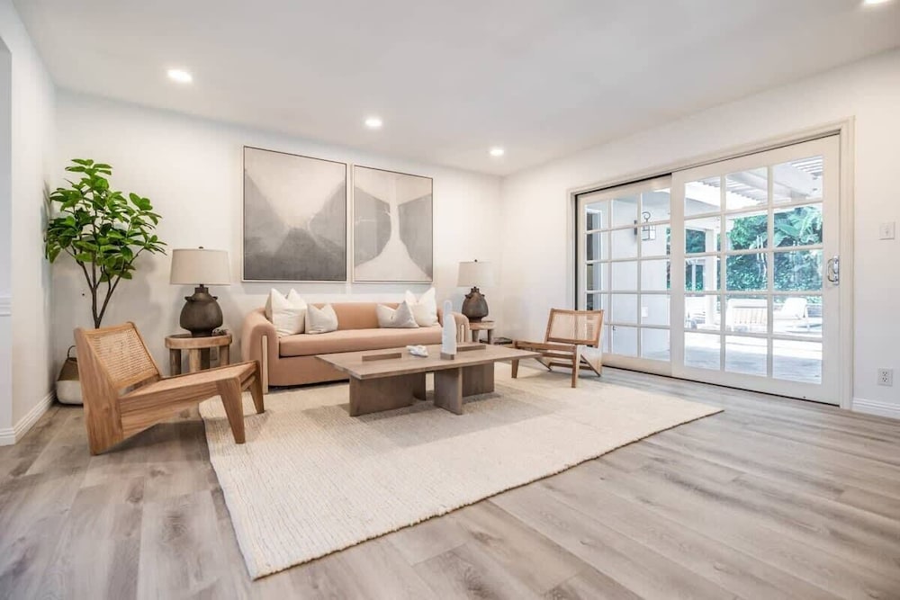 @ Marbella Lane - Serene Ranch Style Home W/pool