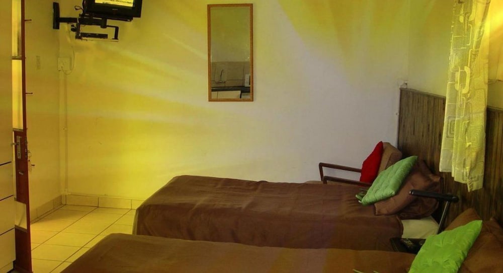 Esther's Lodge