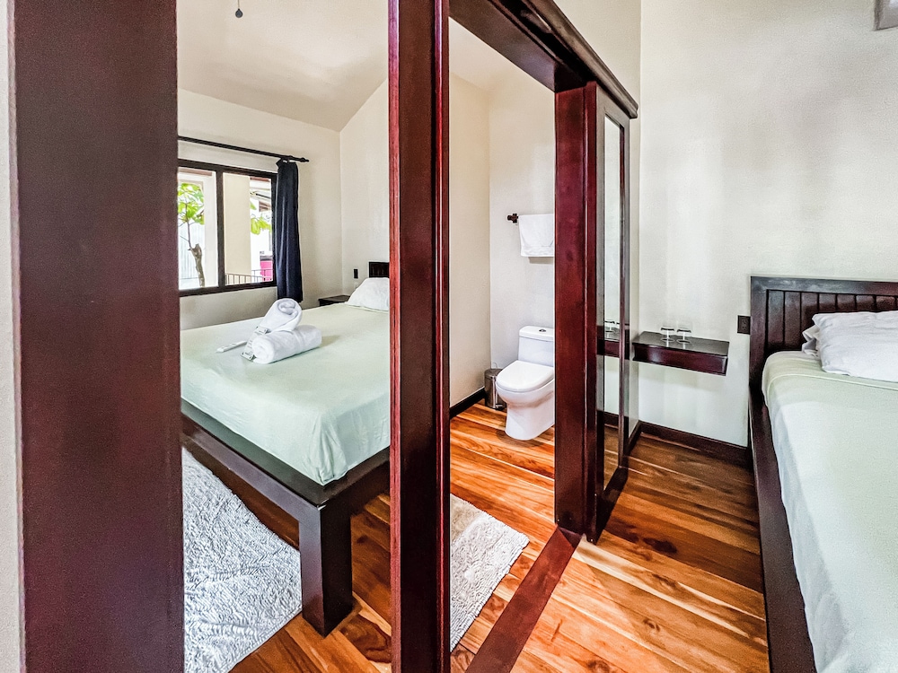 Hona Beach Hotel