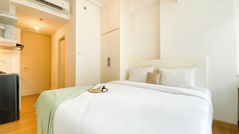 New and Homey Studio at Floor 35th Tokyo Riverside PIK 2 Apartment