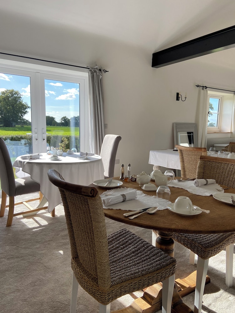 Abbey Green Farm B&b, Camping & Touring Park