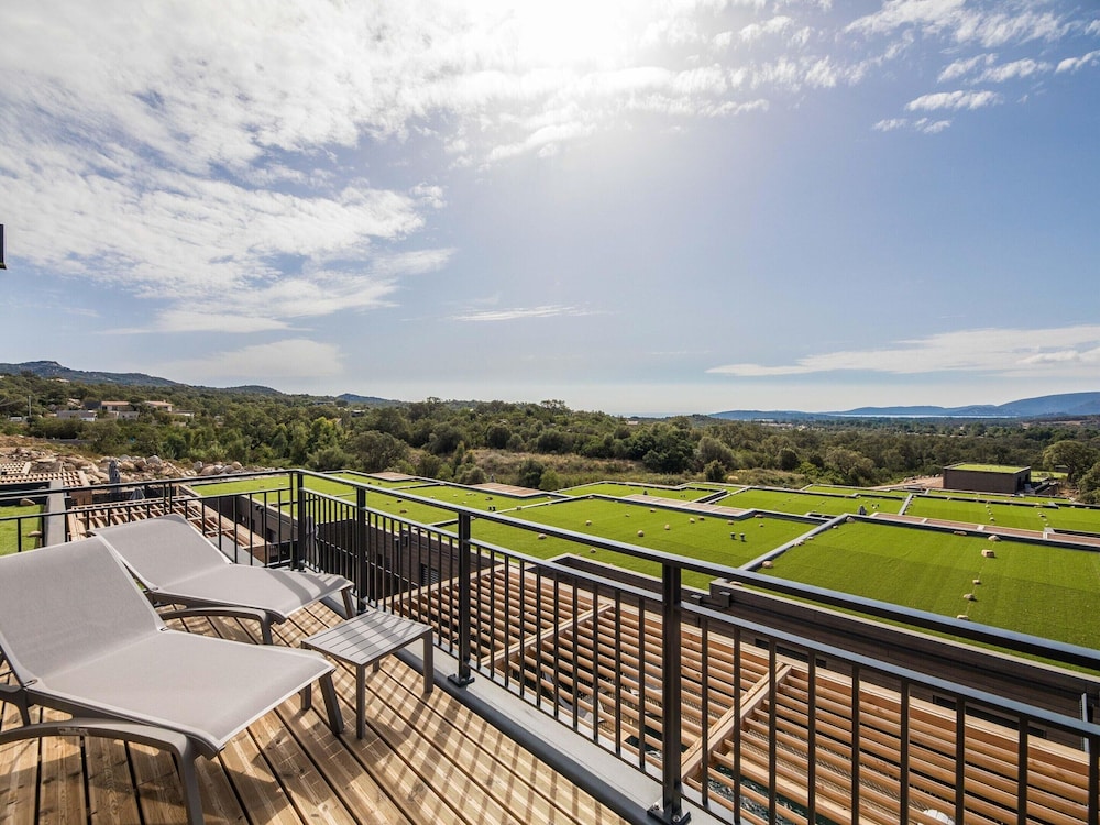 Small Villa With Private Pool, Residence Les Terrasses D'arsella, Porto-vecchio photo 4