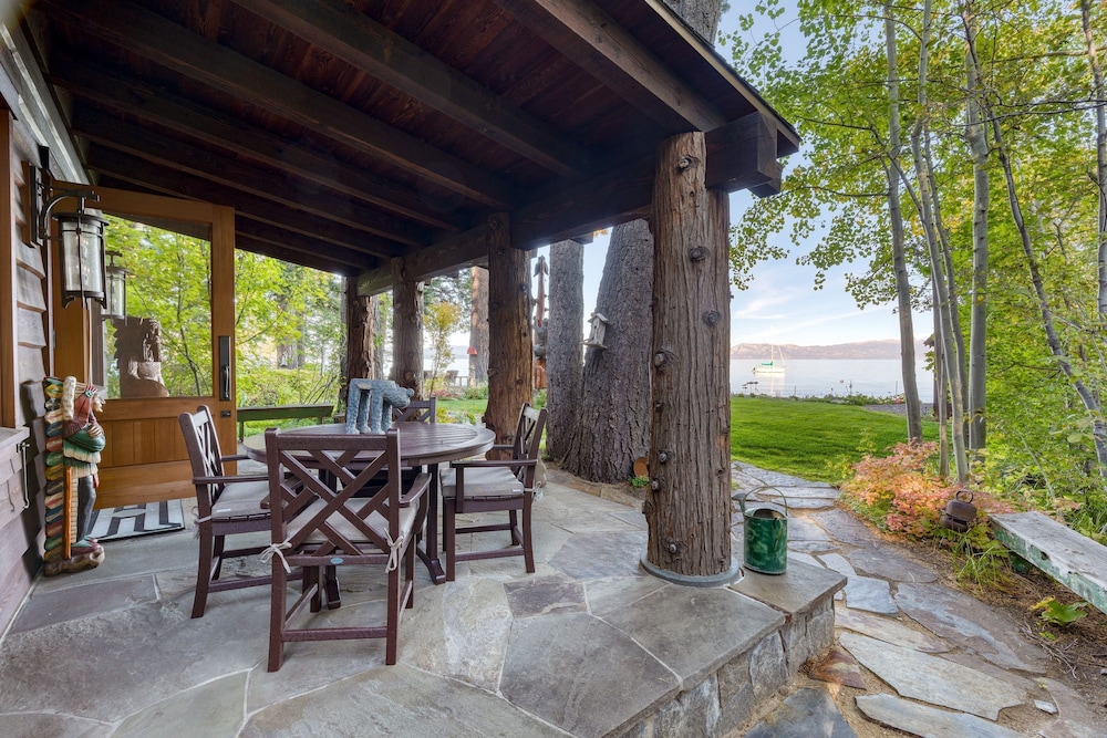 Homewood Lakefront by Avantstay Private Beach Lake Access Views
