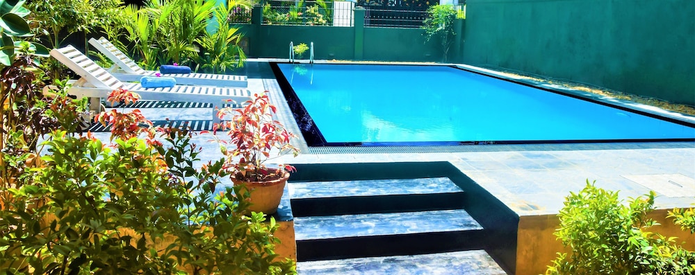 Emel Boutique Hotel