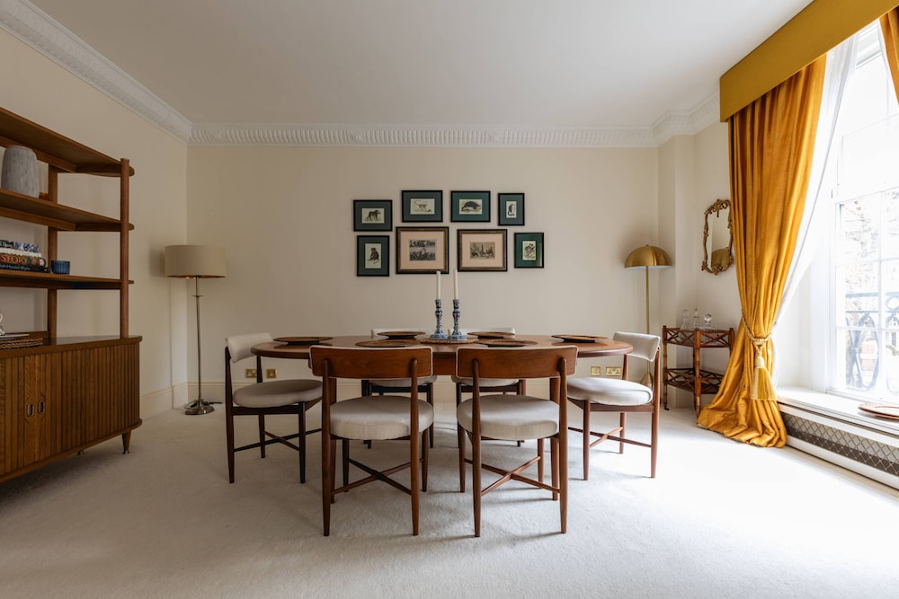 Fitzjames-avenue IV by Onefinestay
