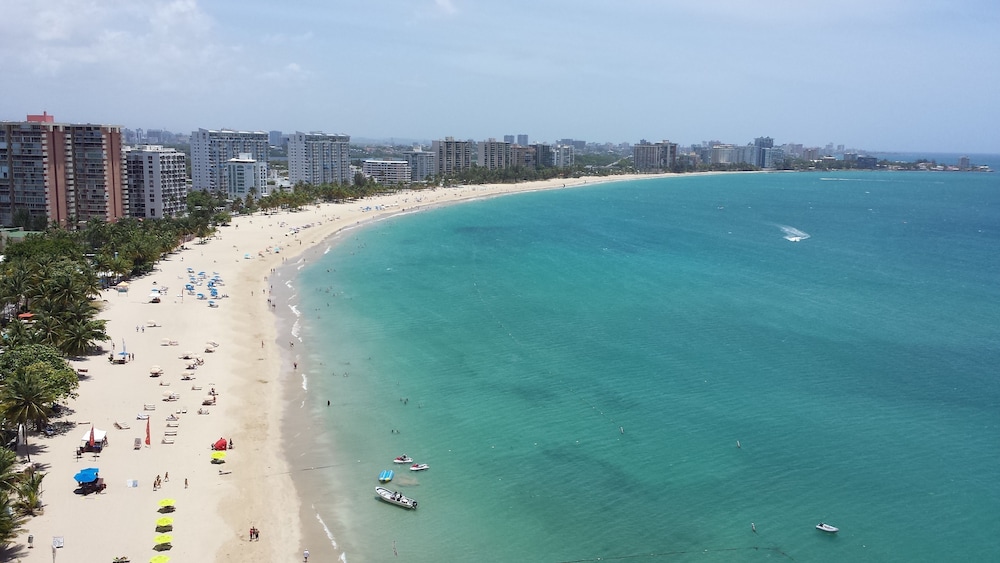 Renovated Posada Studio Apartment at Isla Verde