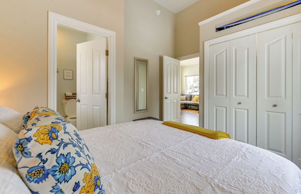 Scenic & Cozy 'sweet Northern Comfort' in Homer!