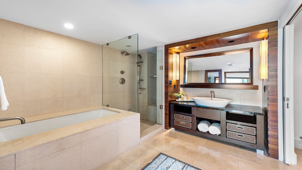 Luxury Vacation Rentals at Carillon Wellness Resort by LRMB