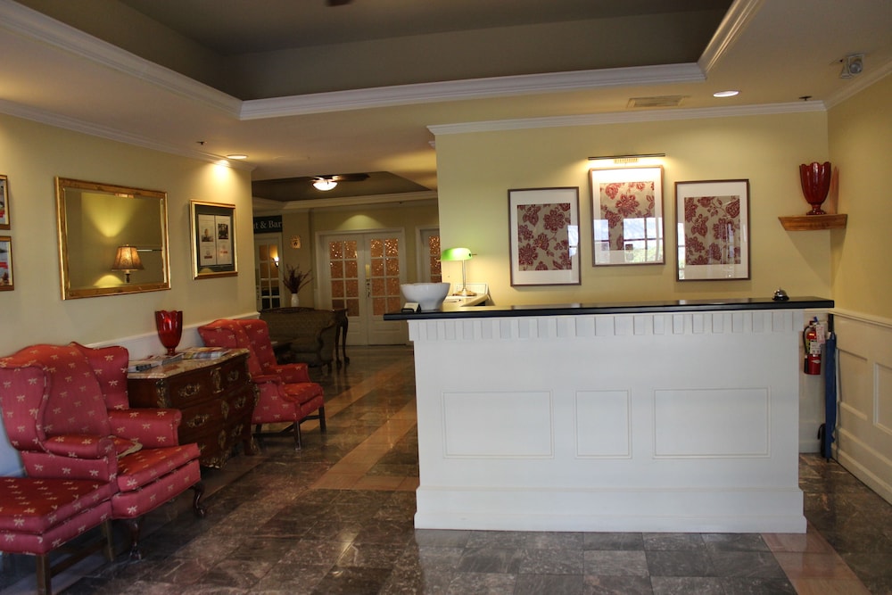 Columbus Vacations - Hotel Chester - Property Image 2