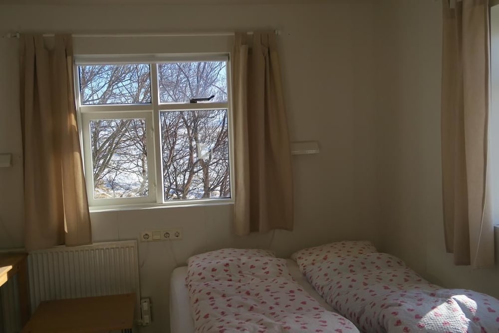 Meyjarskemman Farm Stay view 3