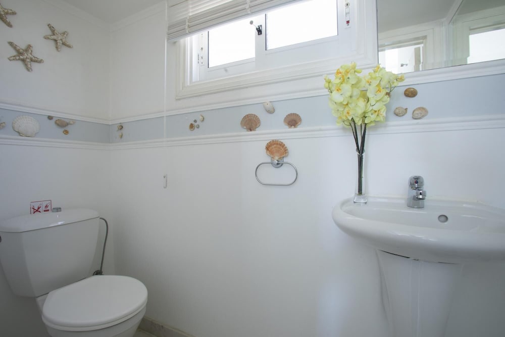 Mazeri in Protaras With 5 Bedrooms and 4 Bathrooms