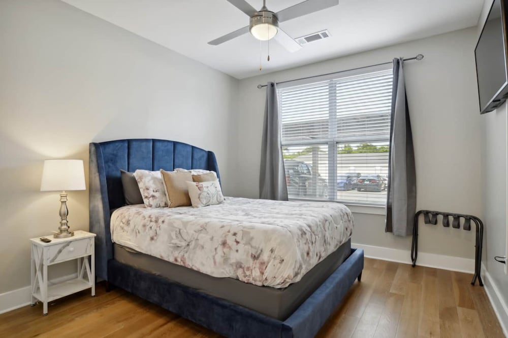 River House Apartments view 5