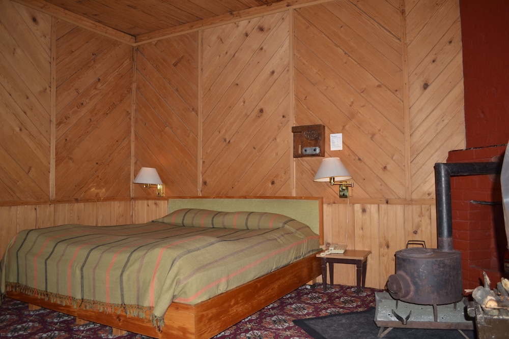 Pahalgam hotel