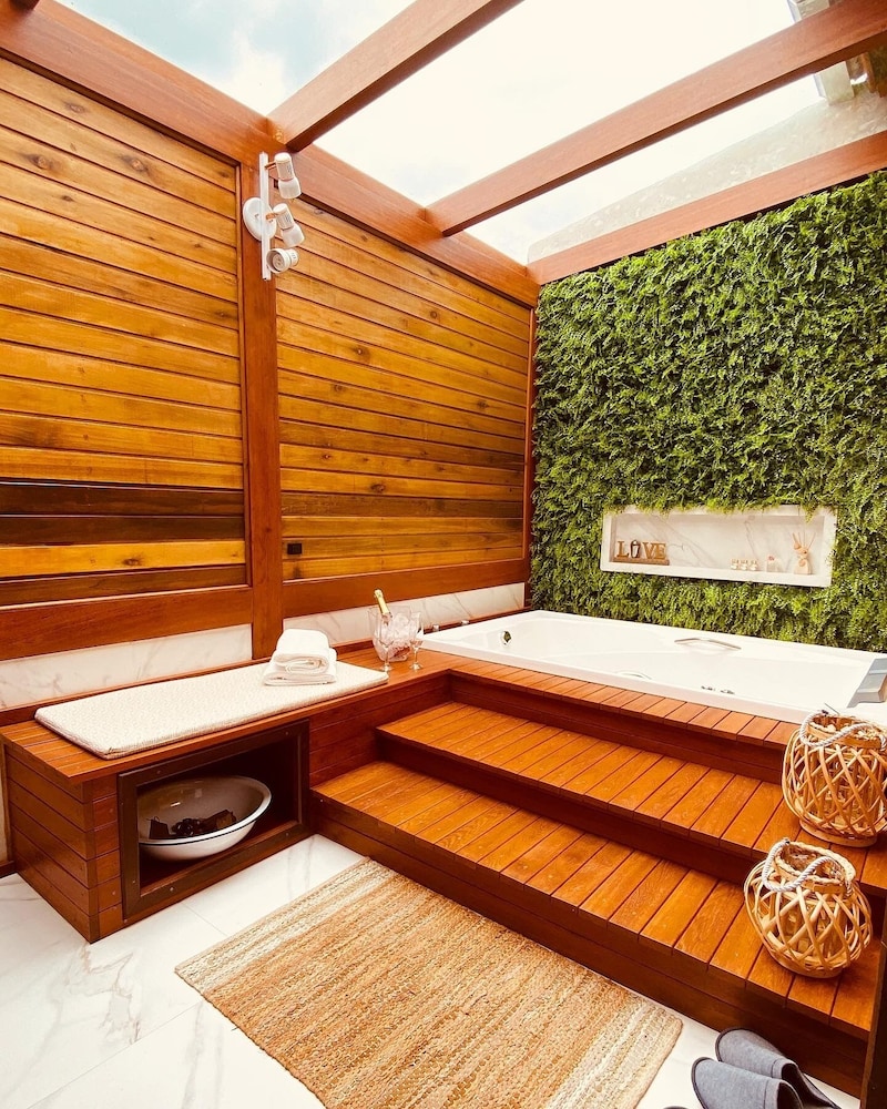 Canyons Guest House