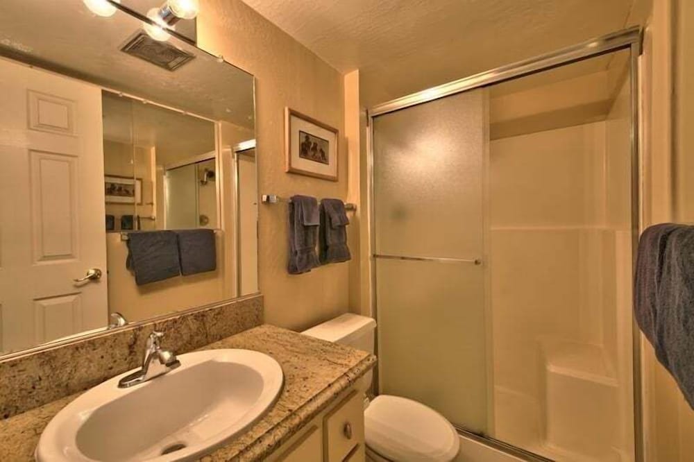 1673 Venice Drive 4 Bedroom Home