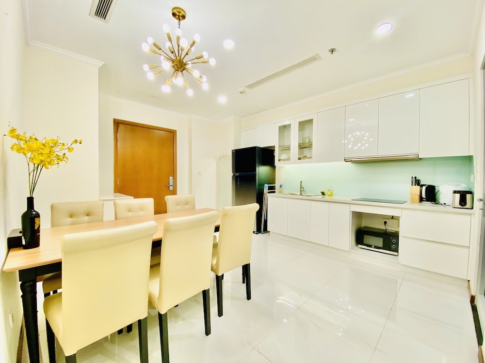Wow! Homes by Christine - Vinhomes Luxury
