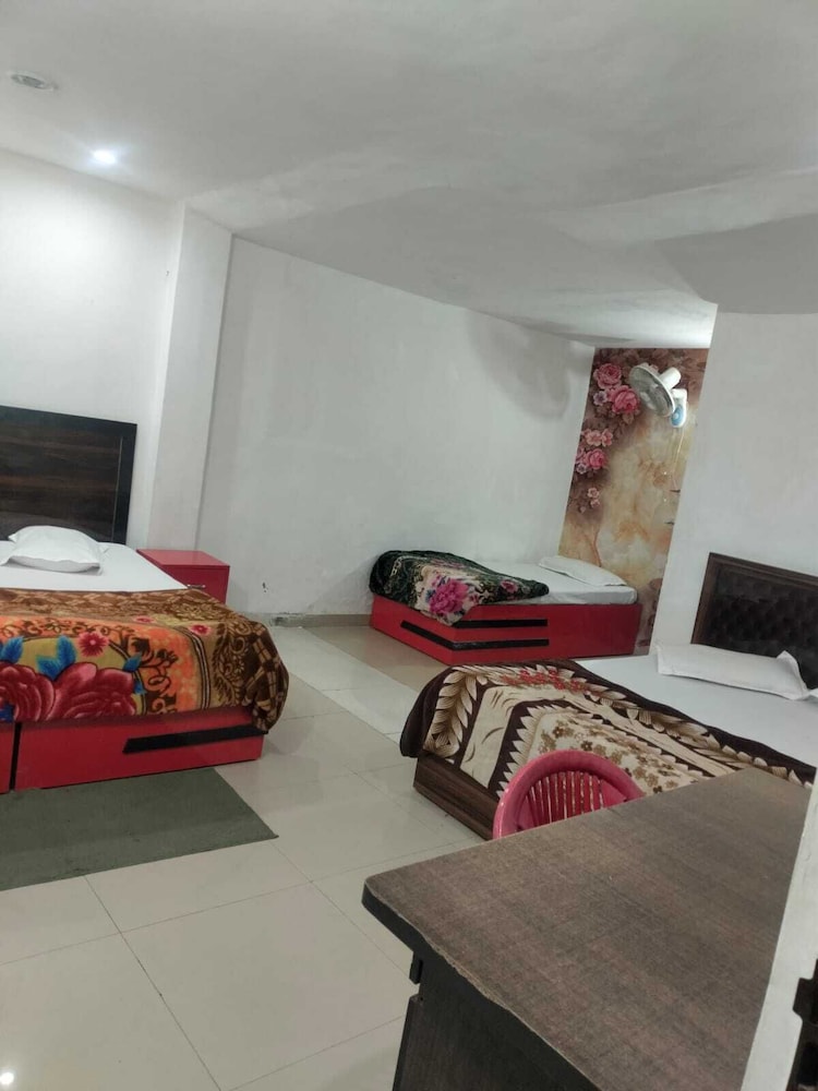 Nisha Guest Inn