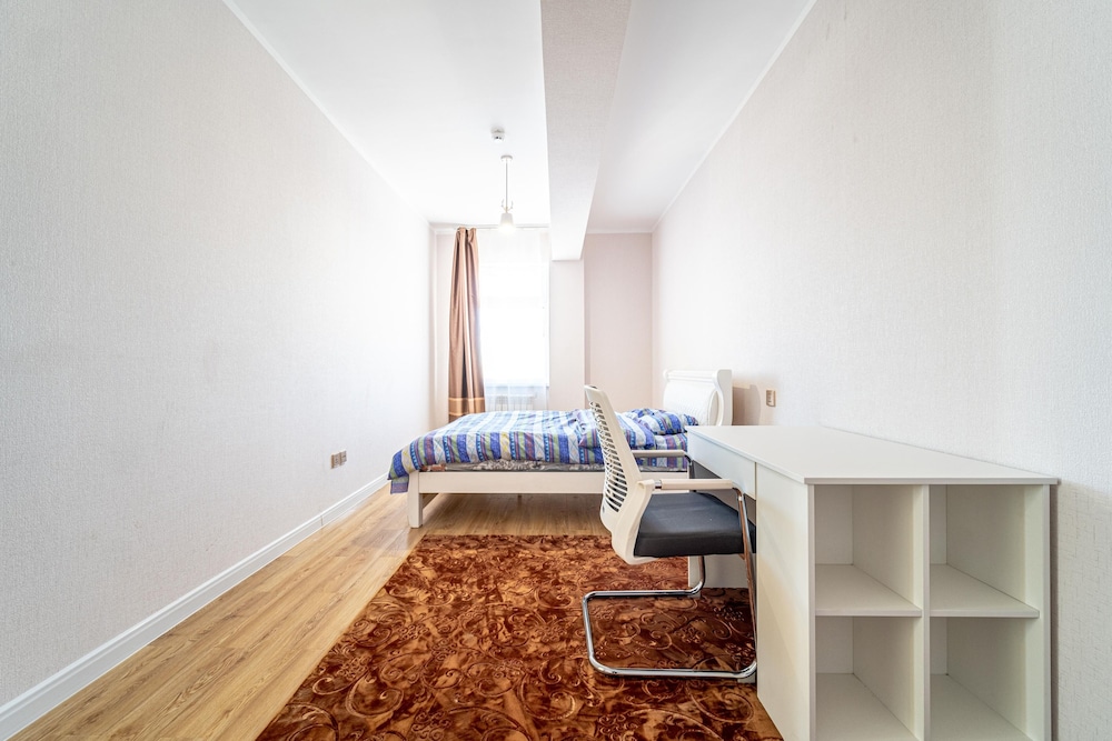 Eagle Town Service Apartment view 5